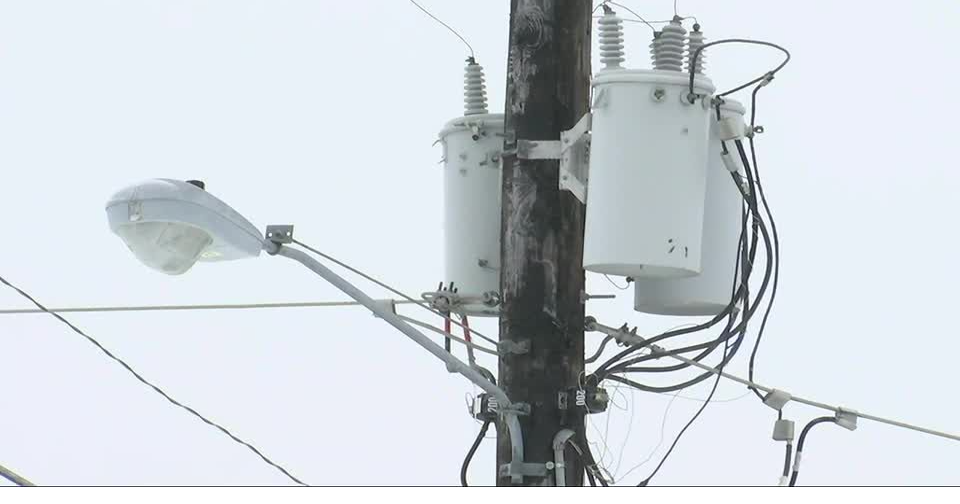 Local utilities company offering free energy efficiency kits to help