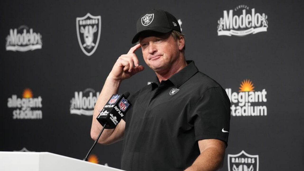 Former Tampa Bay coach Jon Gruden inducted into Buccaneer Ring of