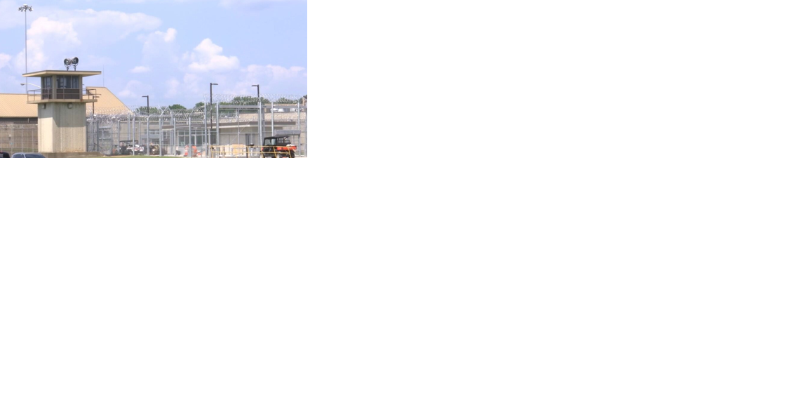 Illegal cell phones an 'epidemic' at federal facility in Memphis, prison union president says - Vimarsana News
