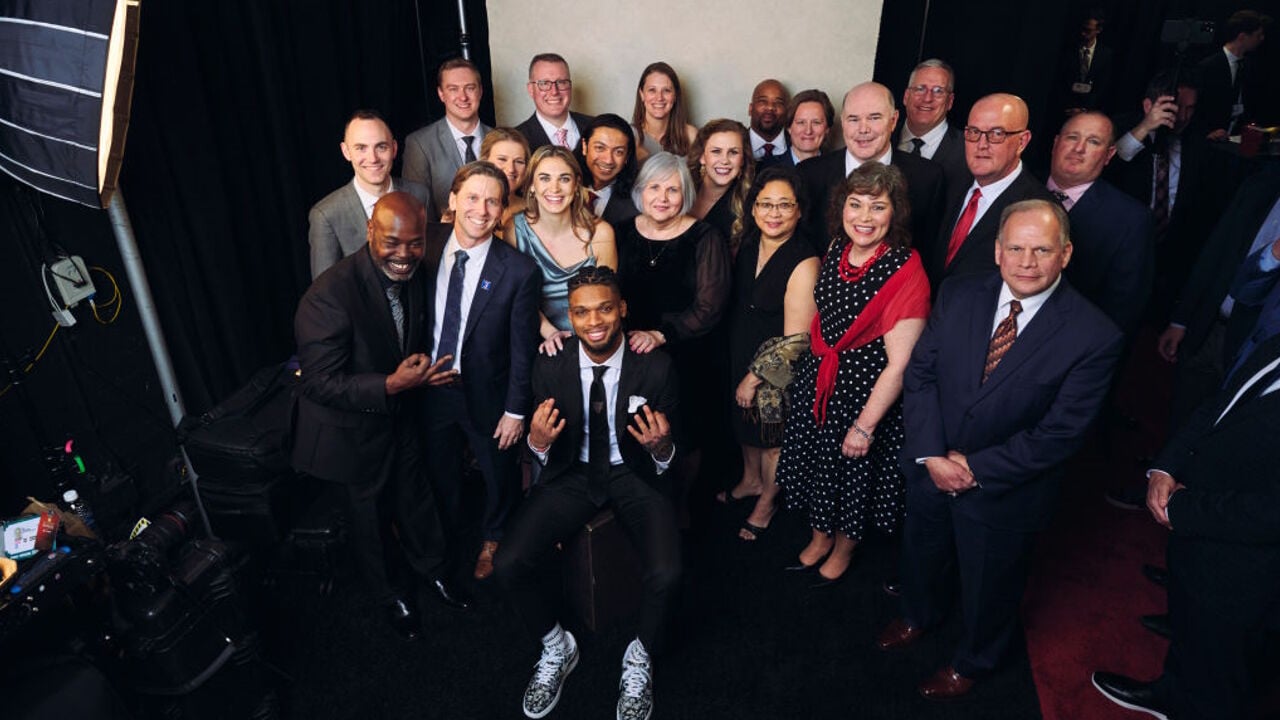 Kelly Clarkson Hosts NFL Honors In Cowboys Dress