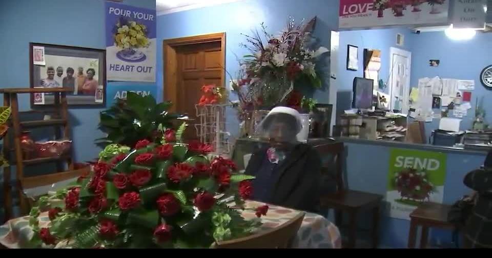 FOX13 celebrates MidSouth’s oldest Blackowned flower shop Archives