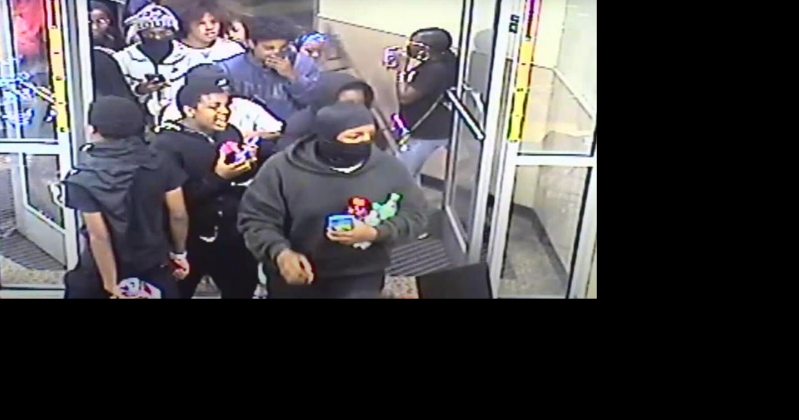 Video shows group of 100 teenagers ransacking Wawa | Trending Archives ...