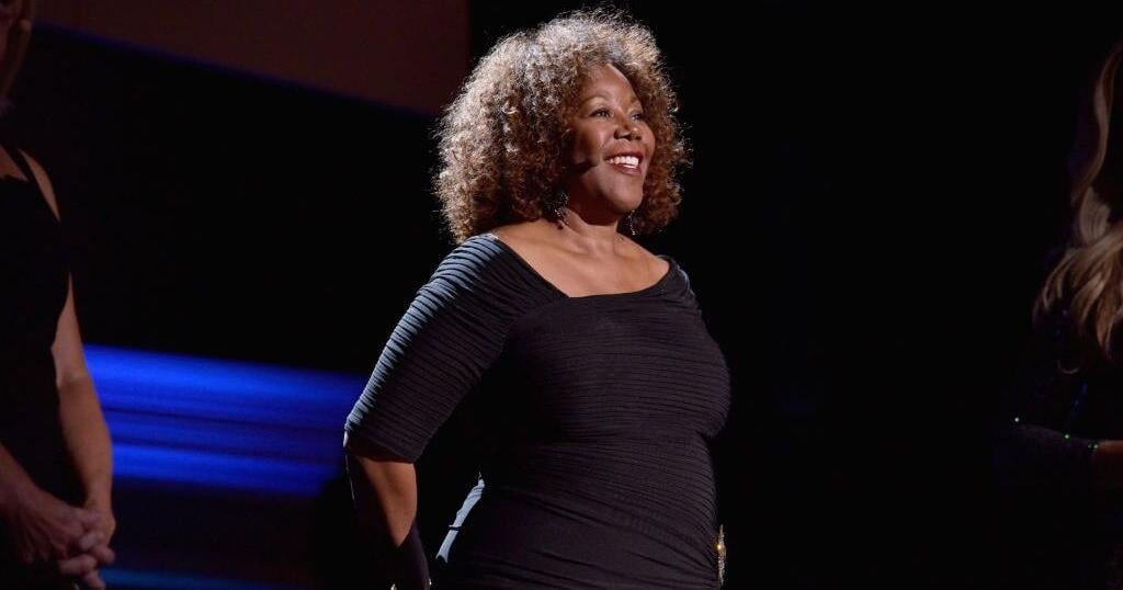 Civil Rights icon hands out books, encourages reading at festival