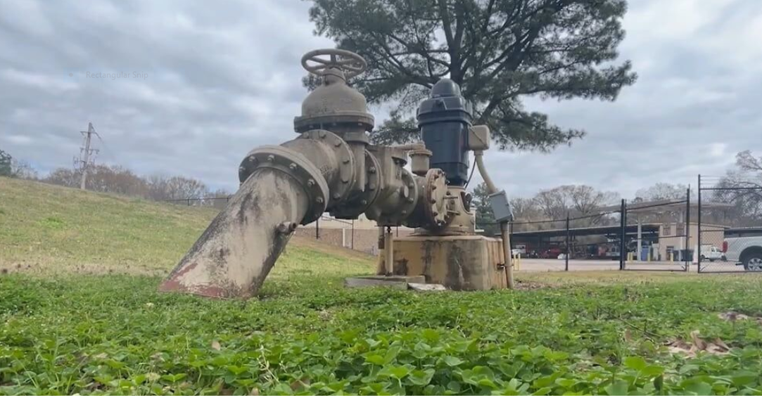 WATCH City officials pressed for answers as water in Germantown still