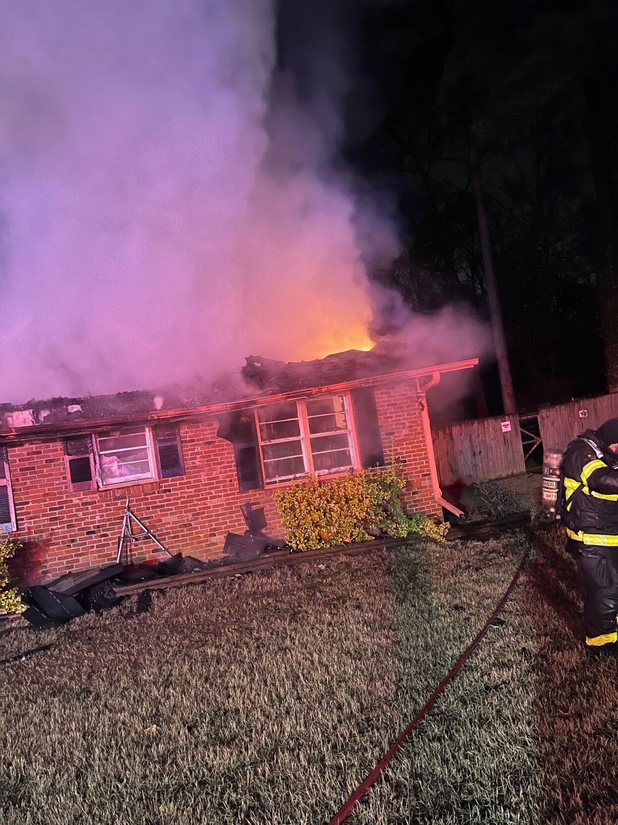 Memphis Firefighters Battle 8 House Fires Overnight, Officials Say ...