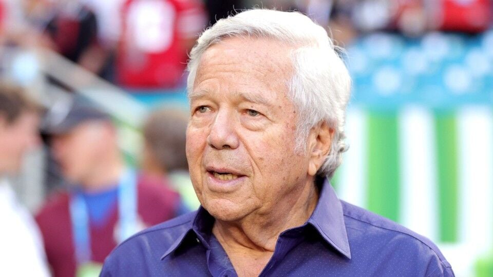 New England Patriots owner Robert Kraft auctioning Super Bowl LI