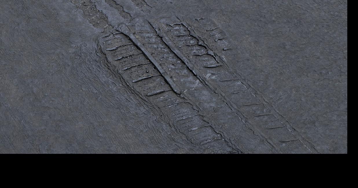 ‘Bleeding asphalt’: Officials say a Texas roadway partially melts due ...