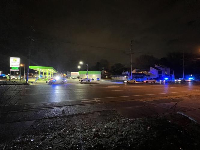 PHOTOS Shooting at East Memphis Mapco