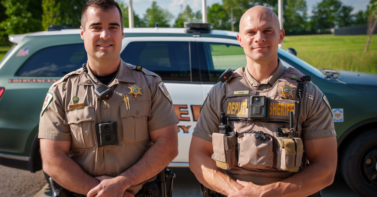 Sdcso SCSO deputy finishes pizza driver's delivery after crash | News ...