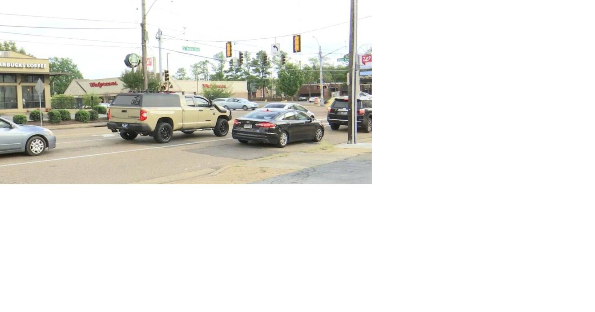 Woman dead after bus crash in Midtown, police say | News | fox13memphis.com