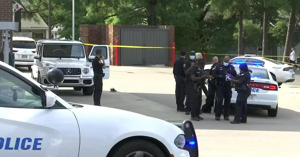 Shots fired during carjacking attempt at Kroger leaves one suspect dead ...