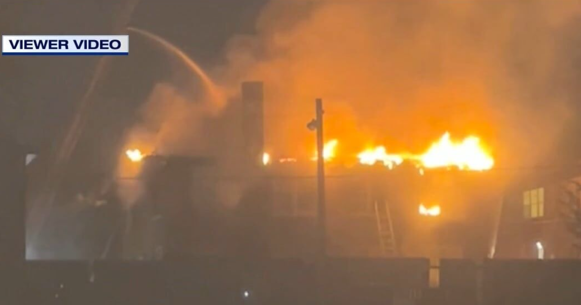 Over a dozen people displaced after Midtown apartment fire | News ...