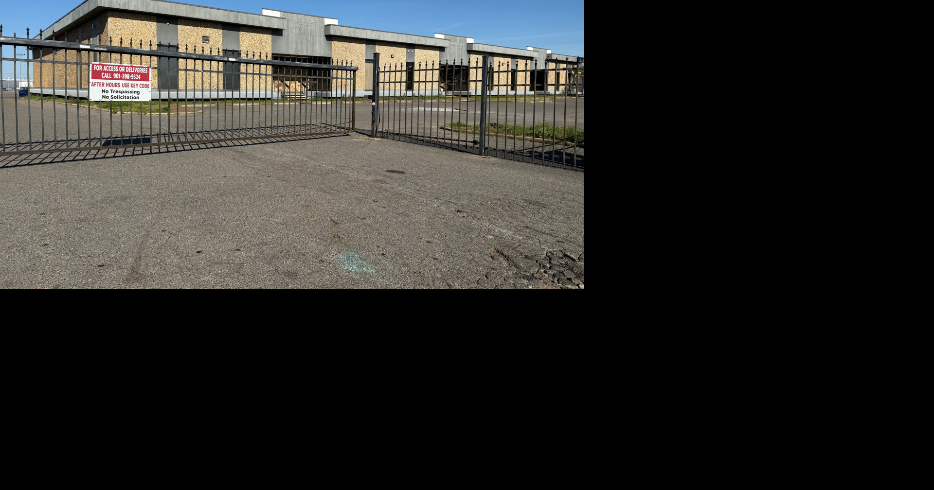 Gunfire outside music studio injures two, police say