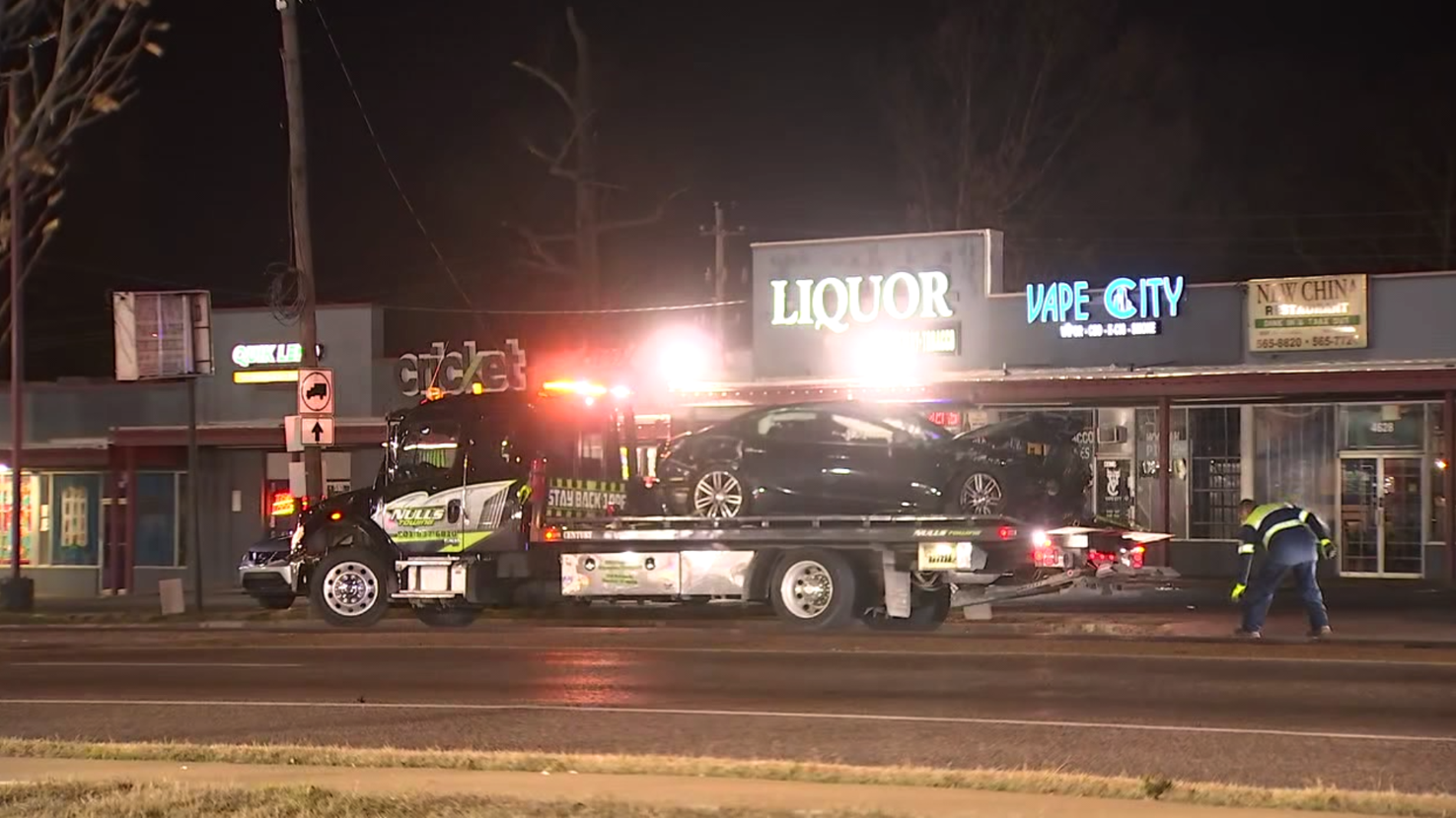 Man charged after chase reaches 140 mph, ends in critical crash ...