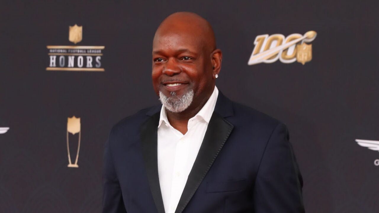 Dallas Cowboys' running back Emmitt Smith looks for daylight and