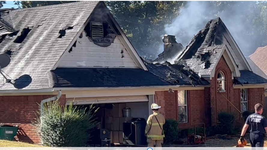 PHOTOS: Firefighters battle house fire in Southeast Shelby County ...