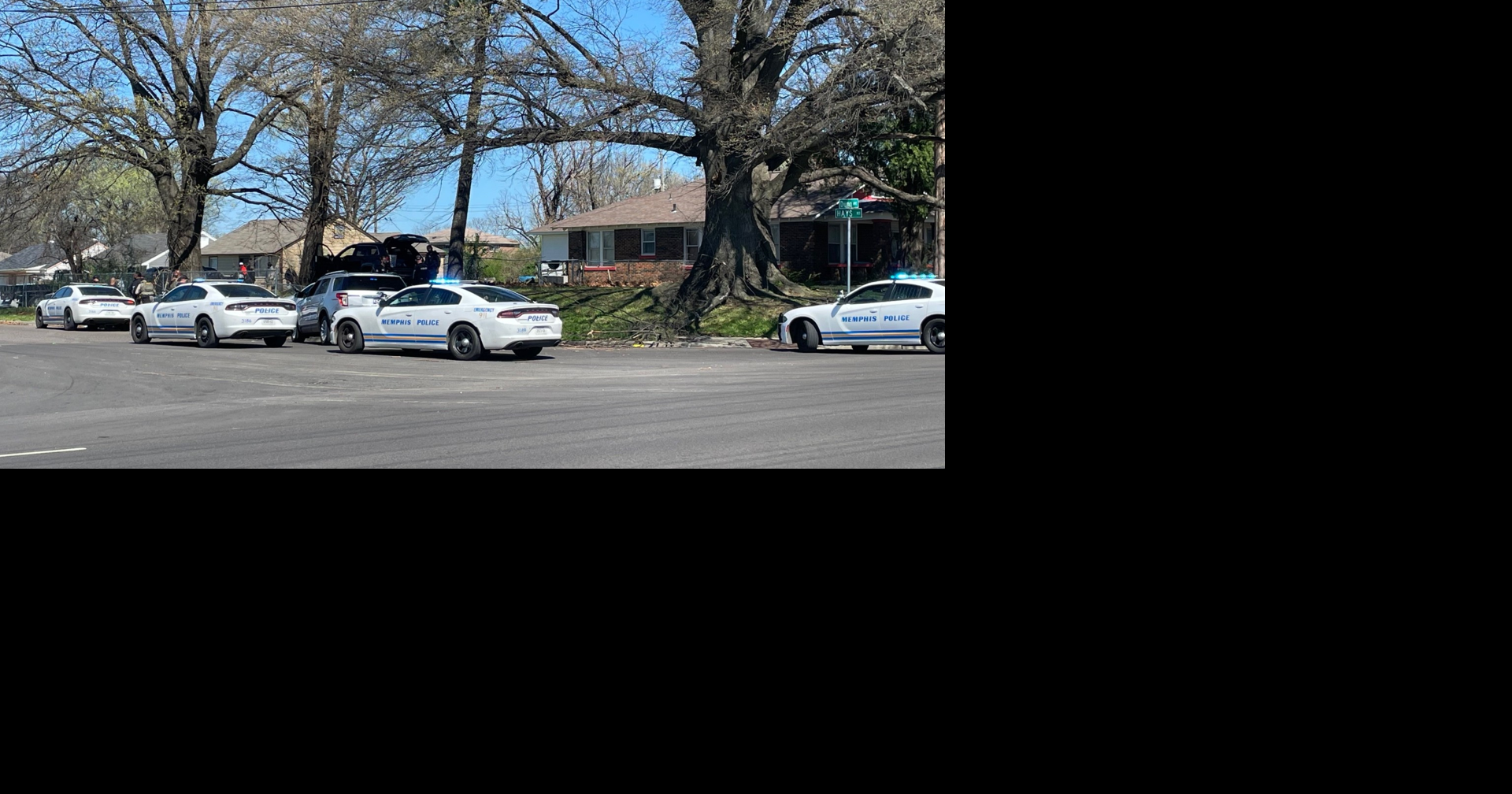 Suspects crash stolen jeep into tree after police pursuit in southeast ...