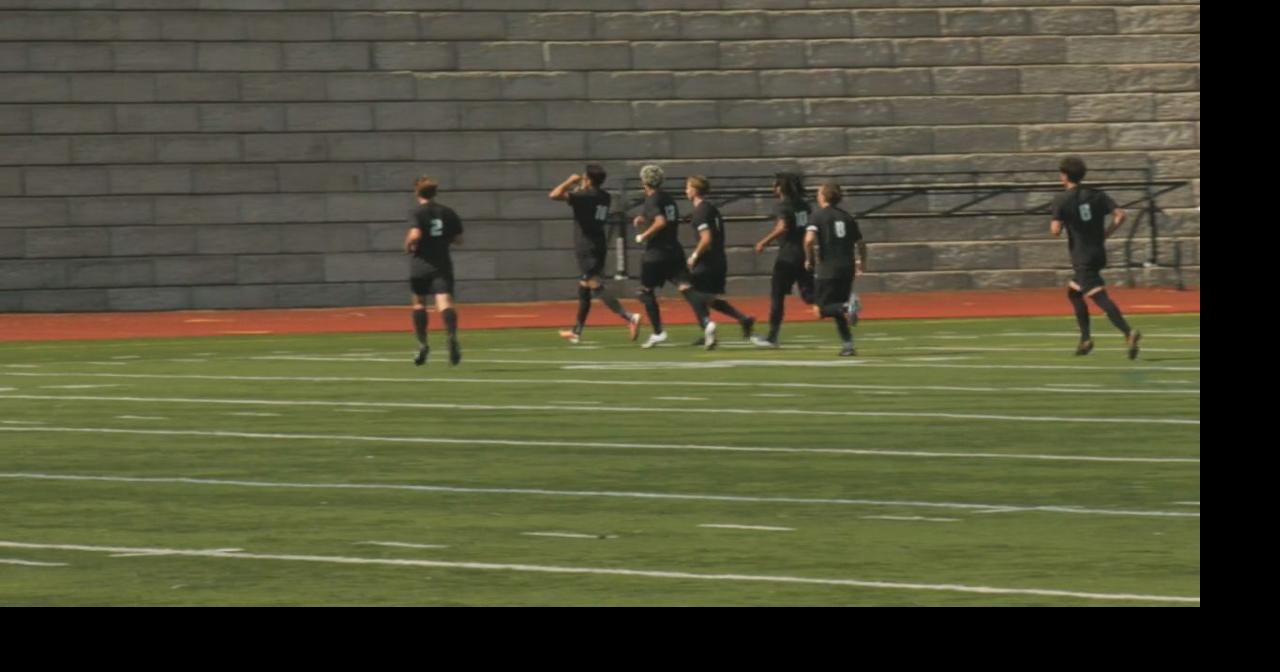 Three-goal 2nd half propels Duluth East boys soccer to home-opening win