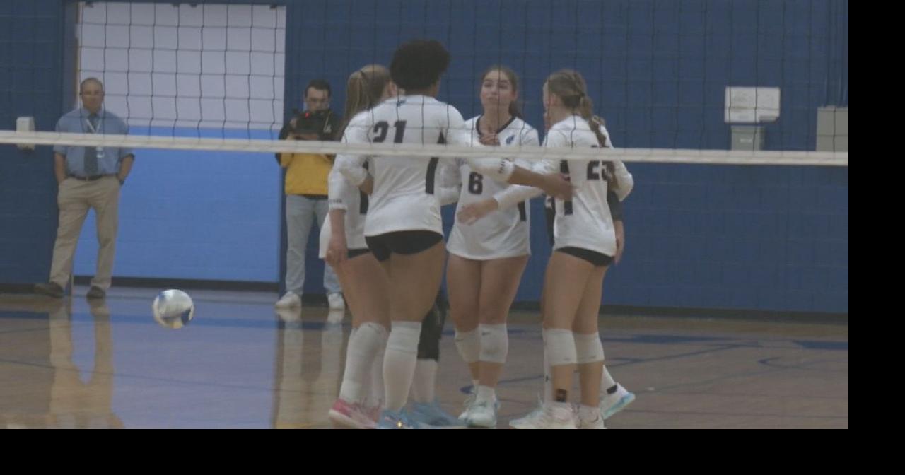 Superior volleyball defends home floor, taking down Duluth Marshall in straight sets
