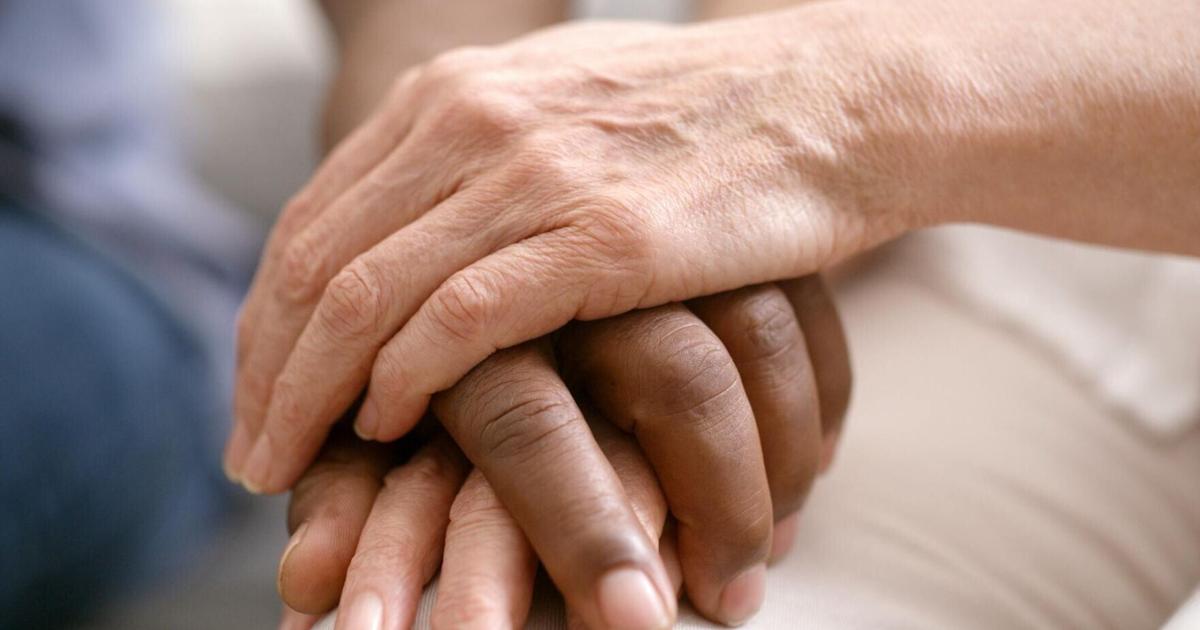 Most Americans prefer to die at home, but the US healthcare system often prevents it | Health Most Americans prefer to die at home, but the US healthcare system often prevents it | Health