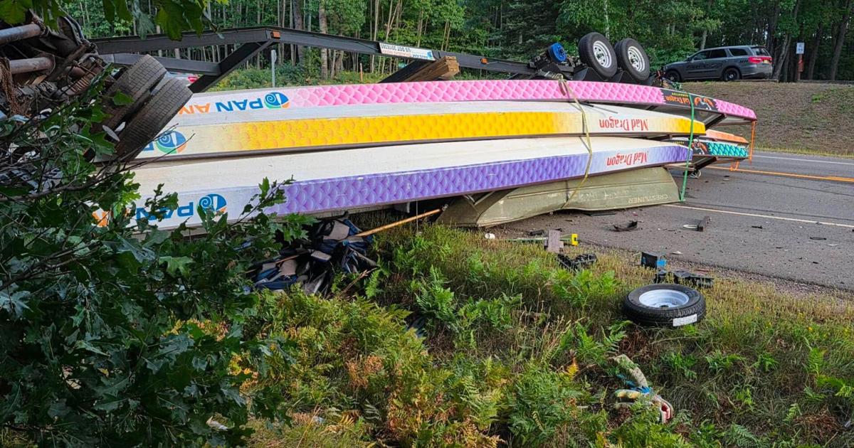 Trailer full of dragon boats involved in serious crash in Iron River, Wis.