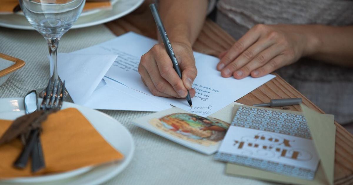 This wellness trend turns thank-you notes into brain training | Health This wellness trend turns thank-you notes into brain training | Health