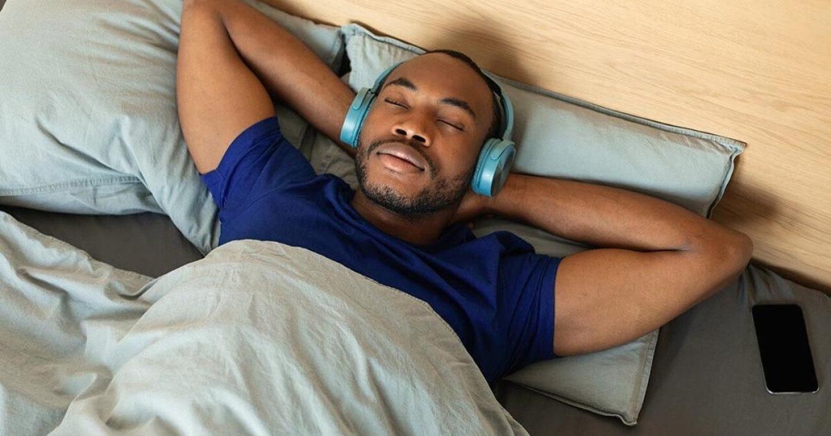 White noise, green noise, or pink noise: What’s the best color noise for sleep? | Health White noise, green noise, or pink noise: What’s the best color noise for sleep? | Health