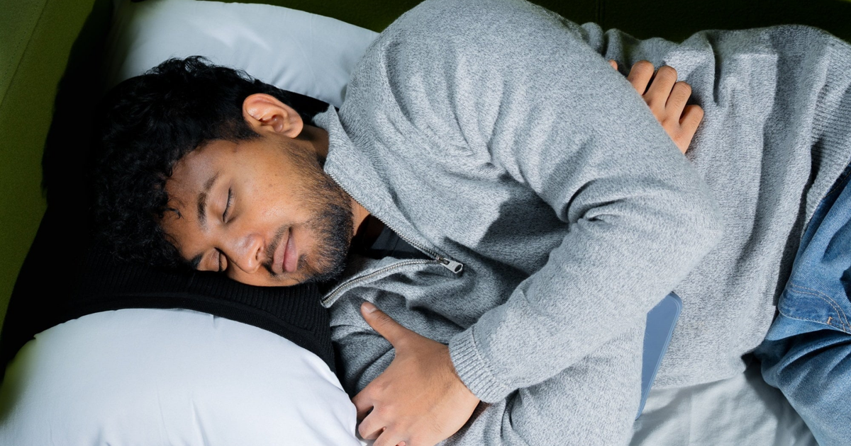 Scientists invent vibrating pillow to wake deaf sleepers during emergencies | Health Scientists invent vibrating pillow to wake deaf sleepers during emergencies | Health