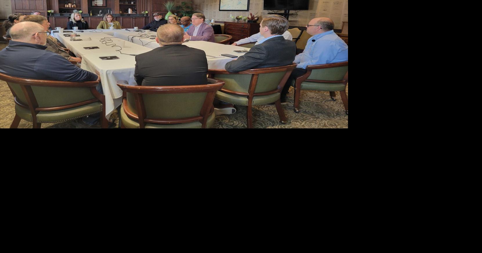Healthcare roundtable discussion held at Ecumen Lakeshore | News ...
