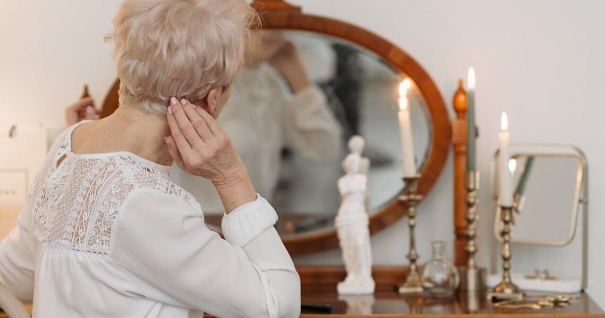 Research shows those who lose virginity young less likely to ‘age well’ | Health Research shows those who lose virginity young less likely to ‘age well’ | Health