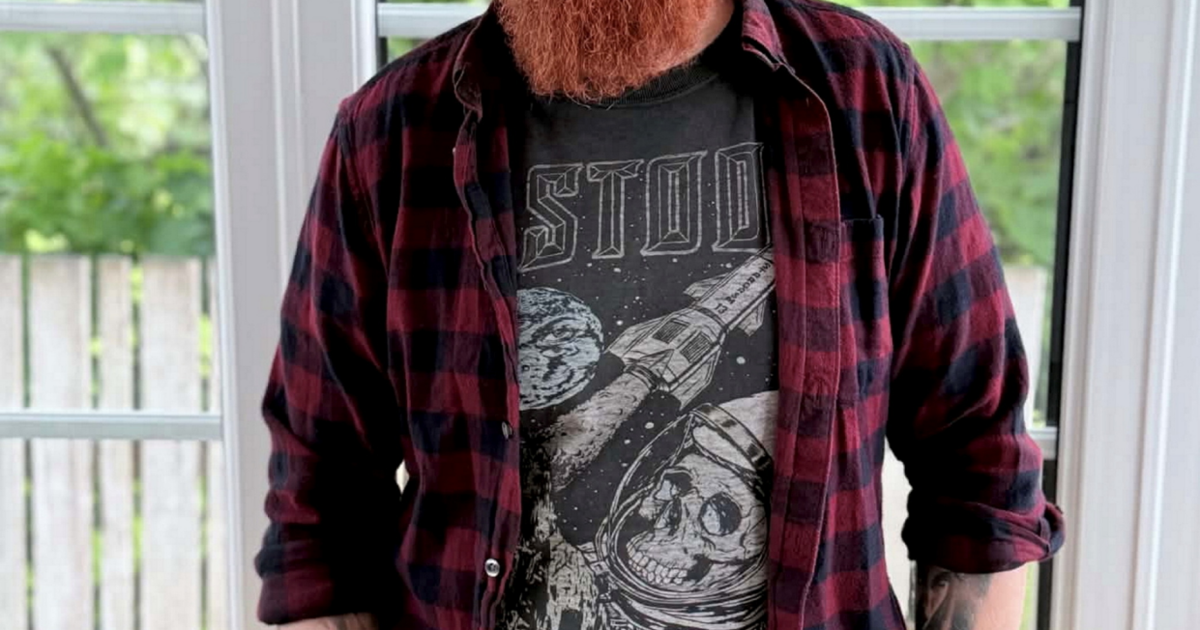 Man suffers serious burns to leg after vape battery explodes in pocket | Health Man suffers serious burns to leg after vape battery explodes in pocket | Health