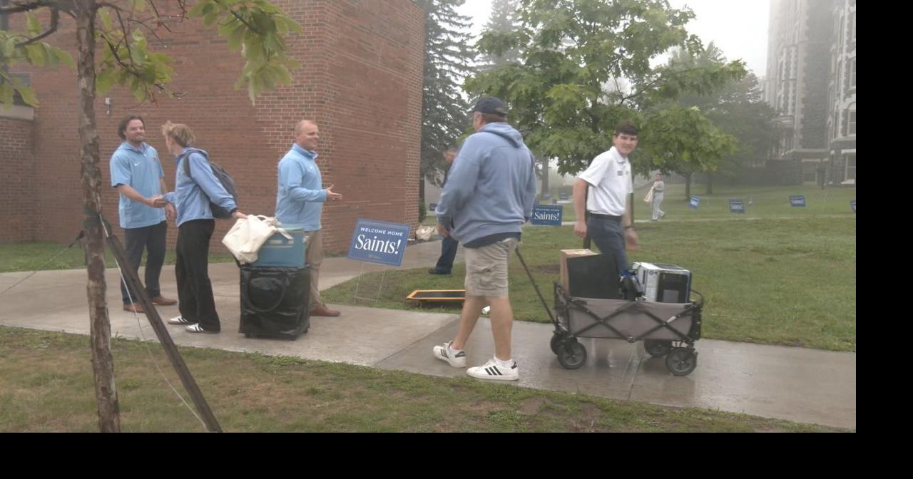 Over 300 new students move into The College of St. Scholastica