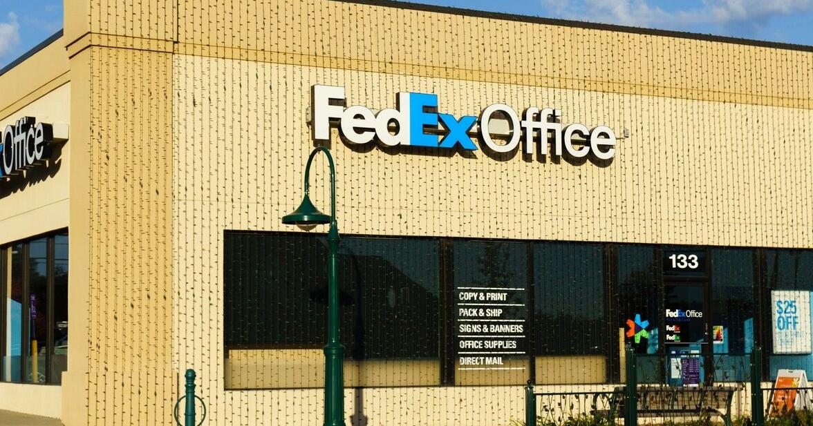 FedEx to close stores, delay hiring | Trending | fox23.com
