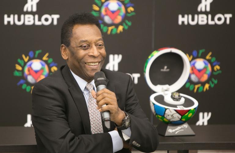News Central - Hublot and Pelé celebrate “Hublot Loves Football” in Mexico
