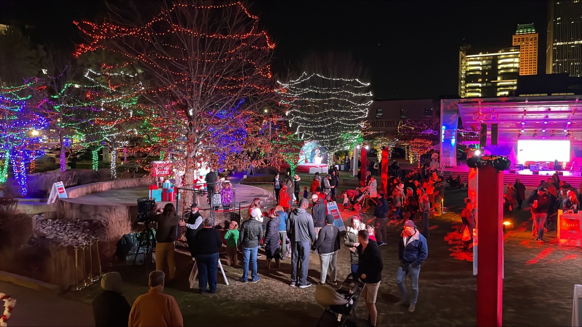 Photos: QuikTrip transforms Guthrie Green into JollyTown holiday experience   fox23.com
