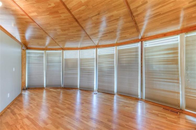 Photos Peek inside theJetsons... home just listed in Tulsa