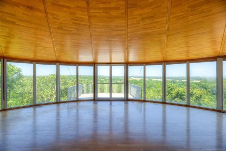 Photos Peek inside theJetsons... home just listed in Tulsa