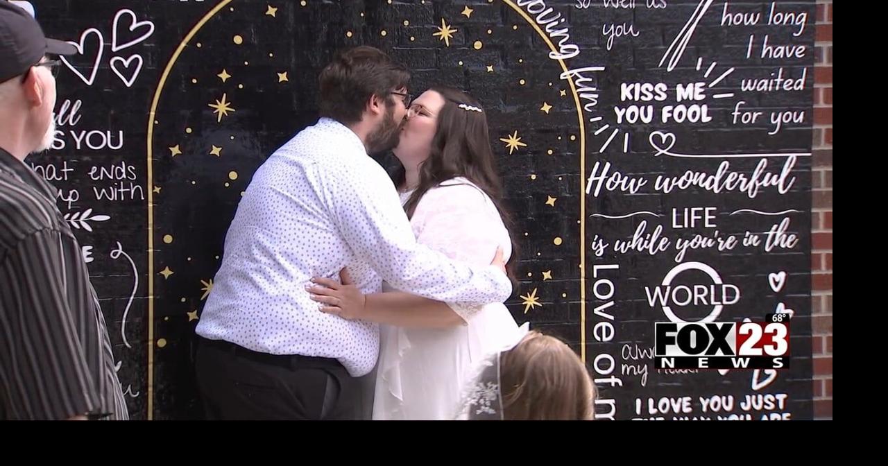 Tulsa County Court Clerk Satellite Office in BA holds monthly Wedding