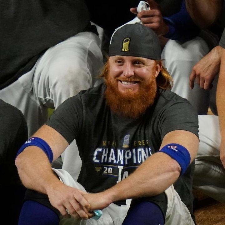 Dodgers' Justin Turner Was Pulled From Game 6 After Positive Virus Test -  The New York Times