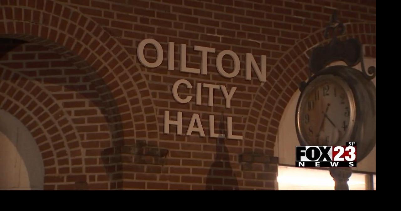 Meeting in Oilton held over whether police force is back in place