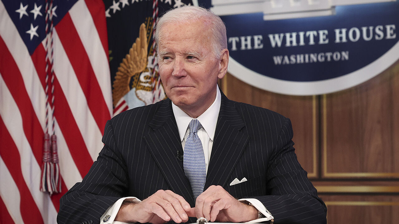 Respect for Marriage Act: Biden signs bill protecting same-sex marriage |  Trending | fox23.com