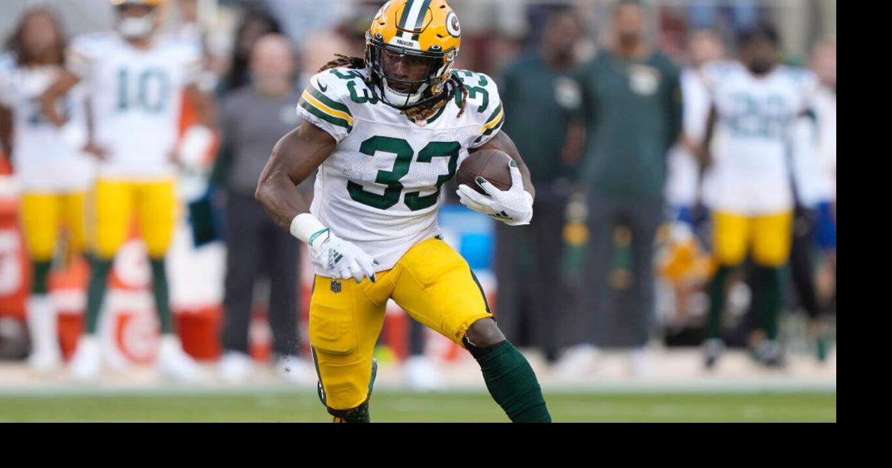 Green Bay Packers add pocket to Aaron Jones' jersey so he can play with  dad's ashes - ESPN