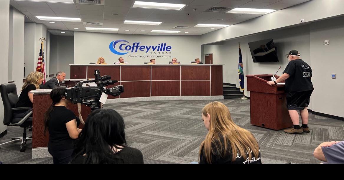 City meeting held over claims of altered payroll with the Coffeyville Fire Department Local