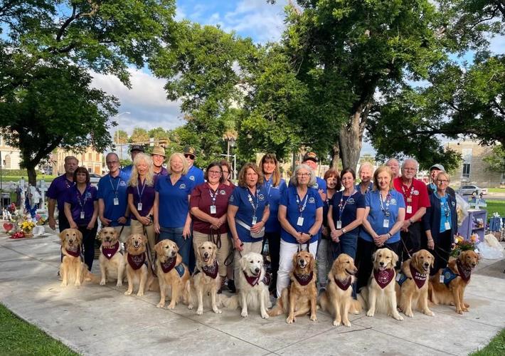 Photos Glenpool comfort dog travels to Uvalde for third time