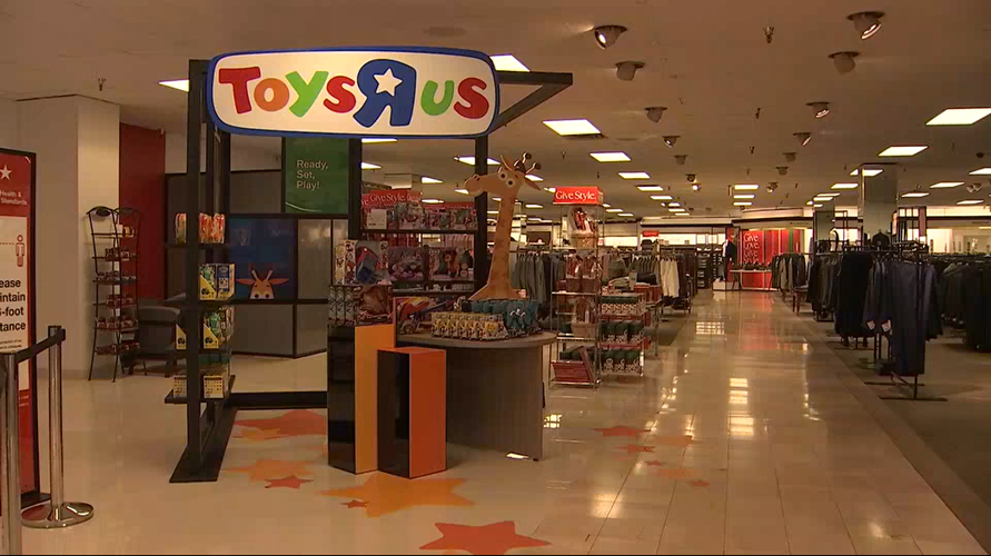 Photos Woodland Hills Mall's Macy's is home to a revival of Toys R Us stores ahead of the