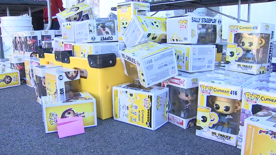 Photos Tulsa's La Cosecha distributes food, toys ahead of Christmas