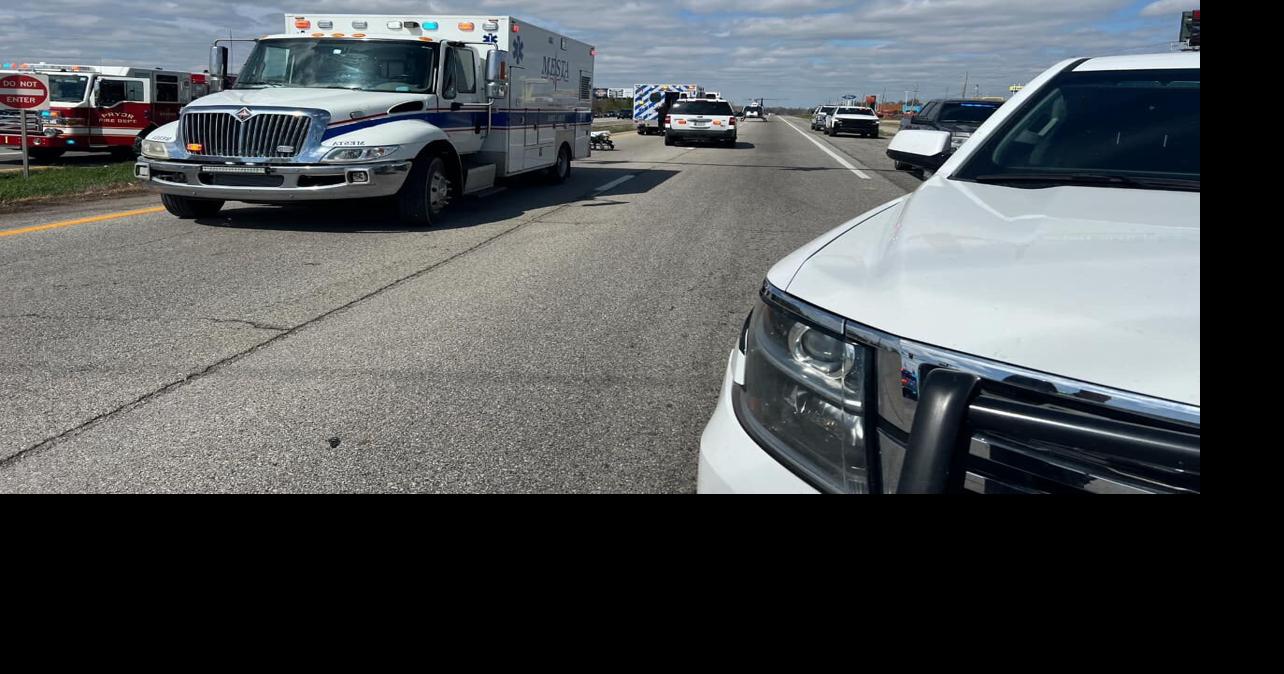 1 person dead following crash involving semi in Pryor News