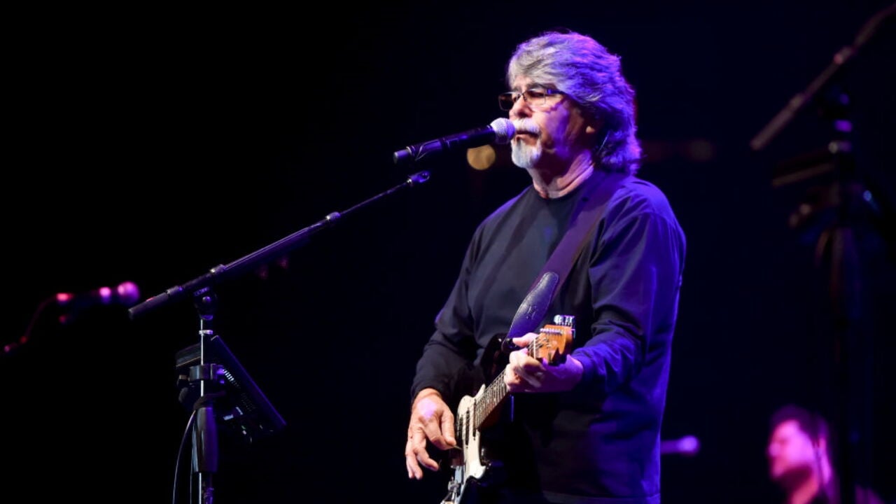 Mother of Alabama lead singer Randy Owen dead at 90 | Trending | fox23.com