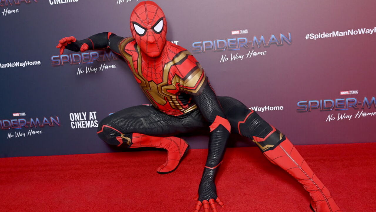 Spider-Man: No Way Home' is first pandemic-era movie to top $1B globally |  Trending 
