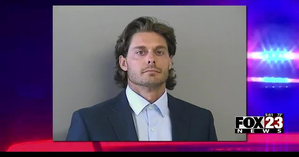 Former Broken Arrow teacher accused of having sexual relationship with